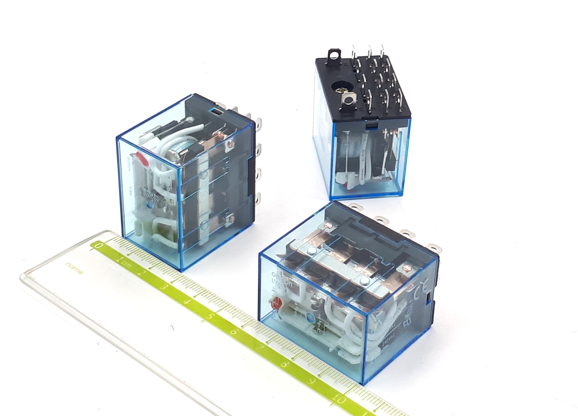 LY4N-J 380VAC 10A 4NO+4NC Omron реле промежуточное